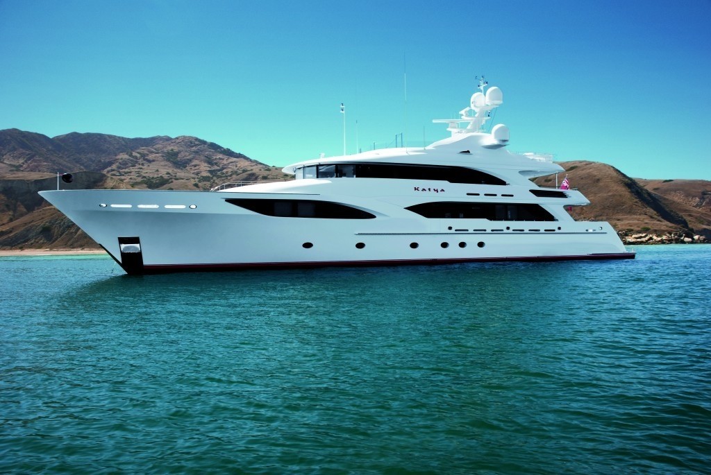 segelyacht avalon